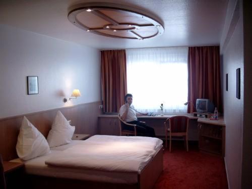 Hotel & Restaurant Zum Schwanen 诺伊里德 外观 照片